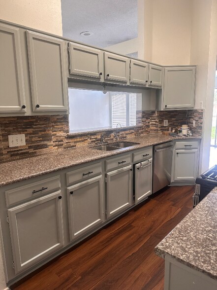 Building Photo - 602 Reva Ridge