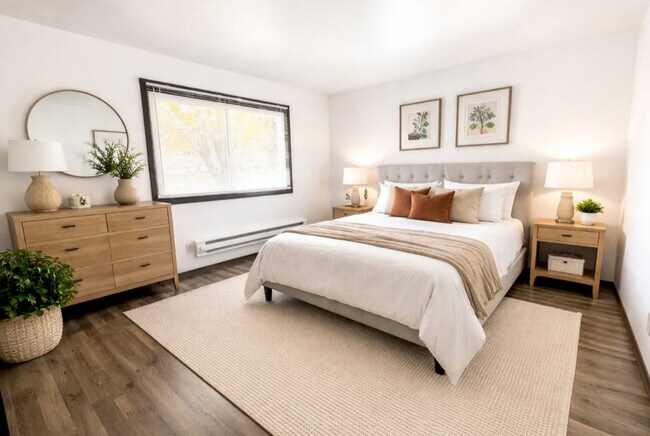 Building Photo - 4860 Creek View Rd