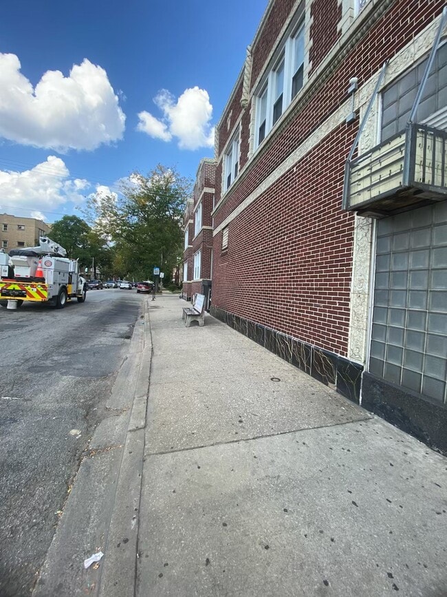 Building Photo - 1151 S Austin Blvd