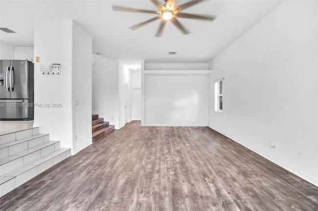 Building Photo - 1637 SW 156th Ave