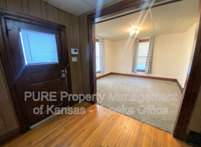 Building Photo - 416 SW Clay St