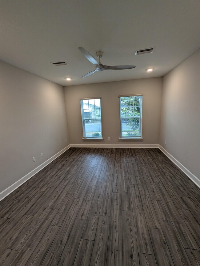 Building Photo - 84 Alston Dr