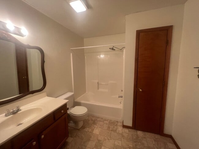 Building Photo - 6327 Brent Dr