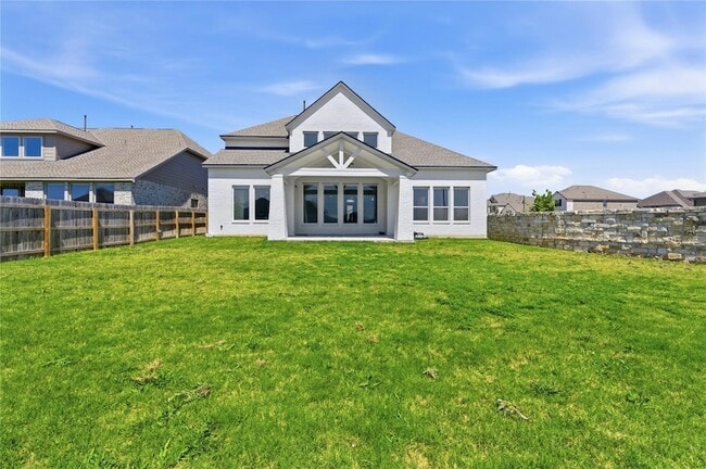 Building Photo - 396 Hollister Dr