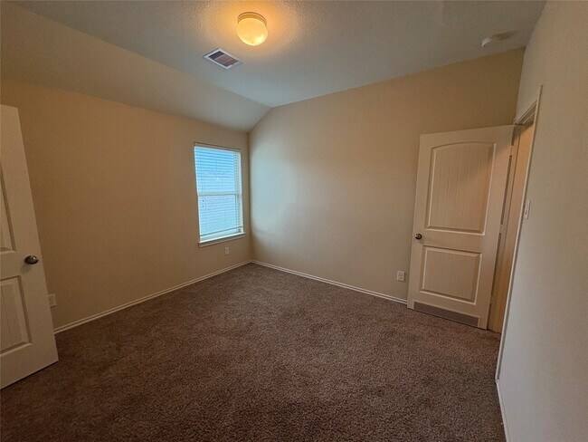 Building Photo - 1410 Spencer Glen Ln