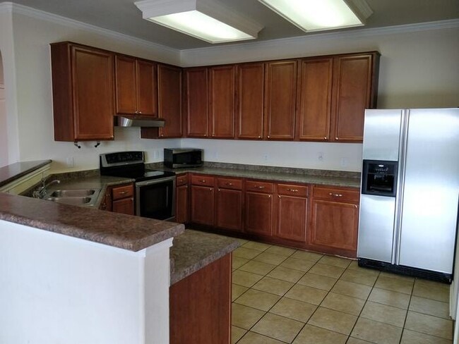 Building Photo - 9000 Ipswich Bay Dr