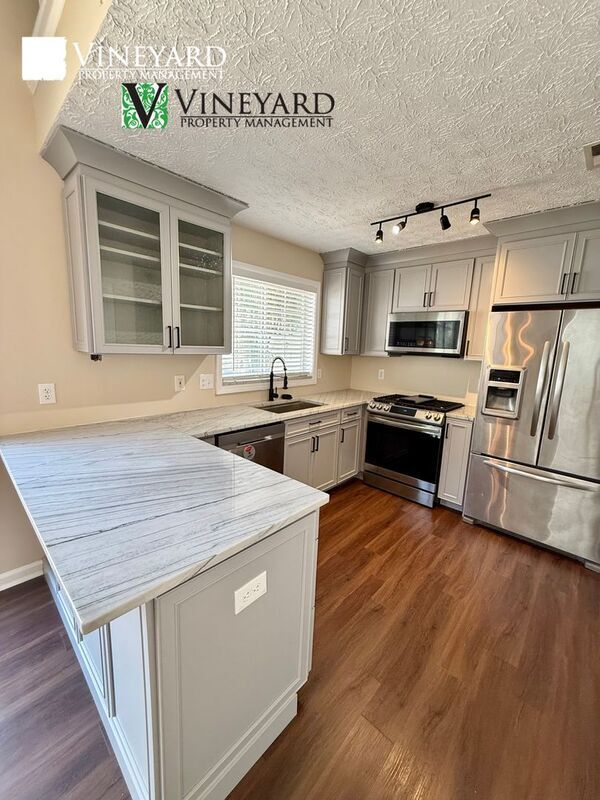 Building Photo - 421 Windcroft Cir NW