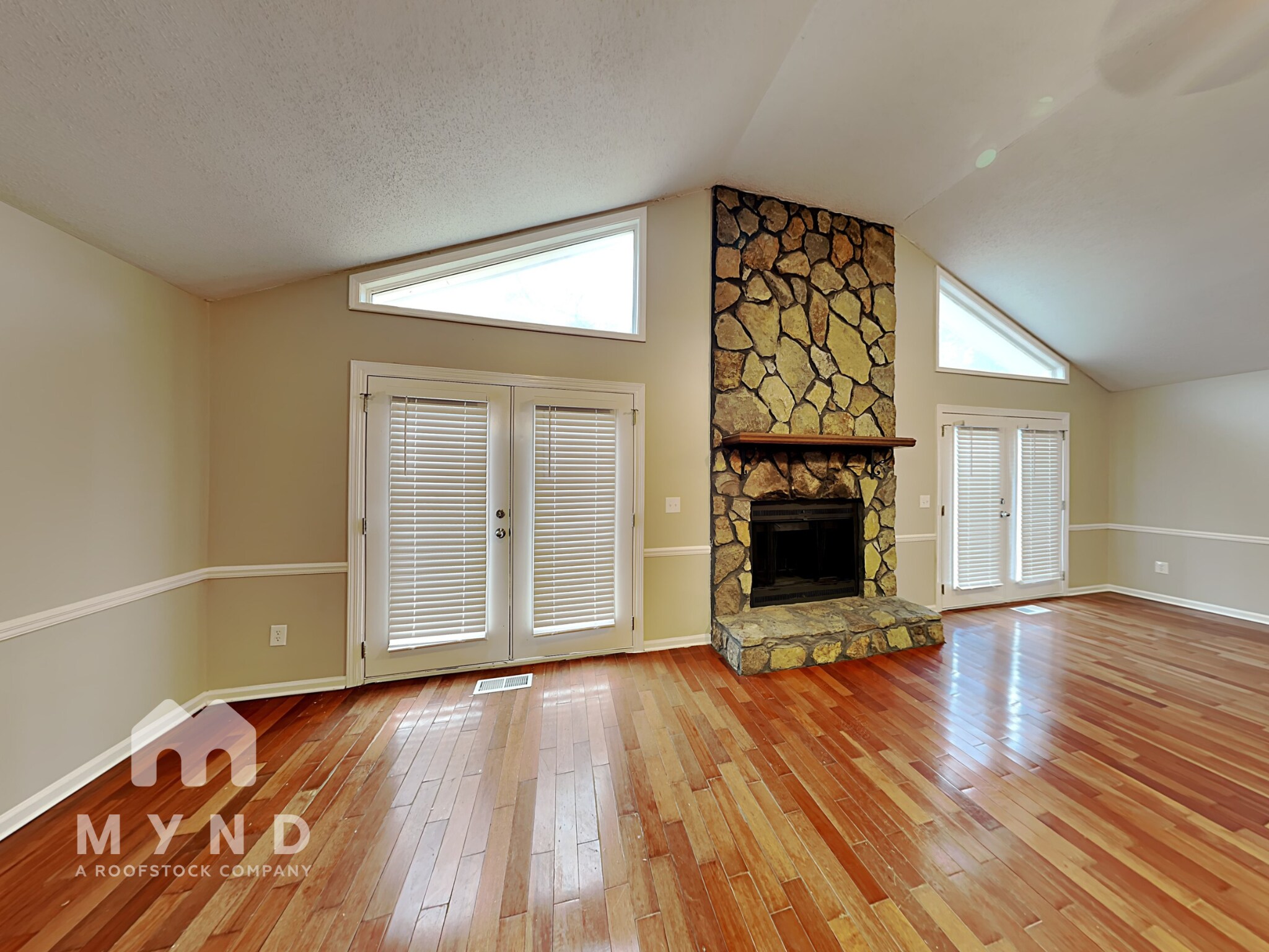 Building Photo - 13001 Lakeview Pkwy