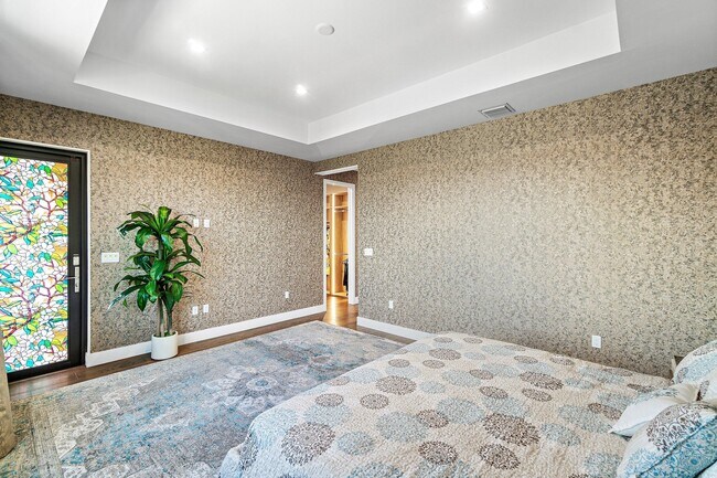 Building Photo - 8233 Crystal Downs Ave