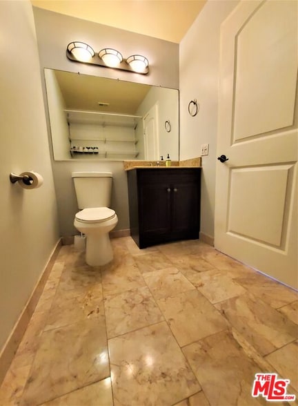 Building Photo - 4365 McLaughlin Ave