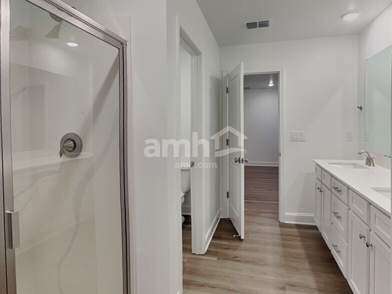 Building Photo - 1488 Aquamarine Dr