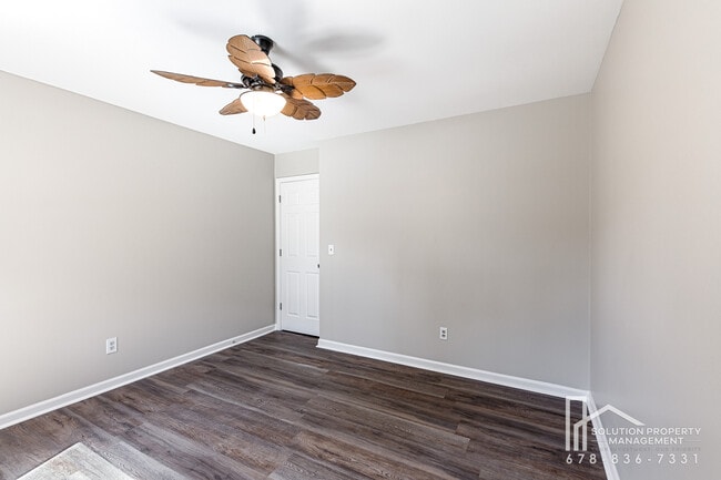 Building Photo - 6080 Stone Wood Dr NW