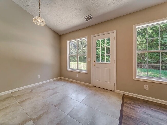 Building Photo - 4840 Kiawah Ct