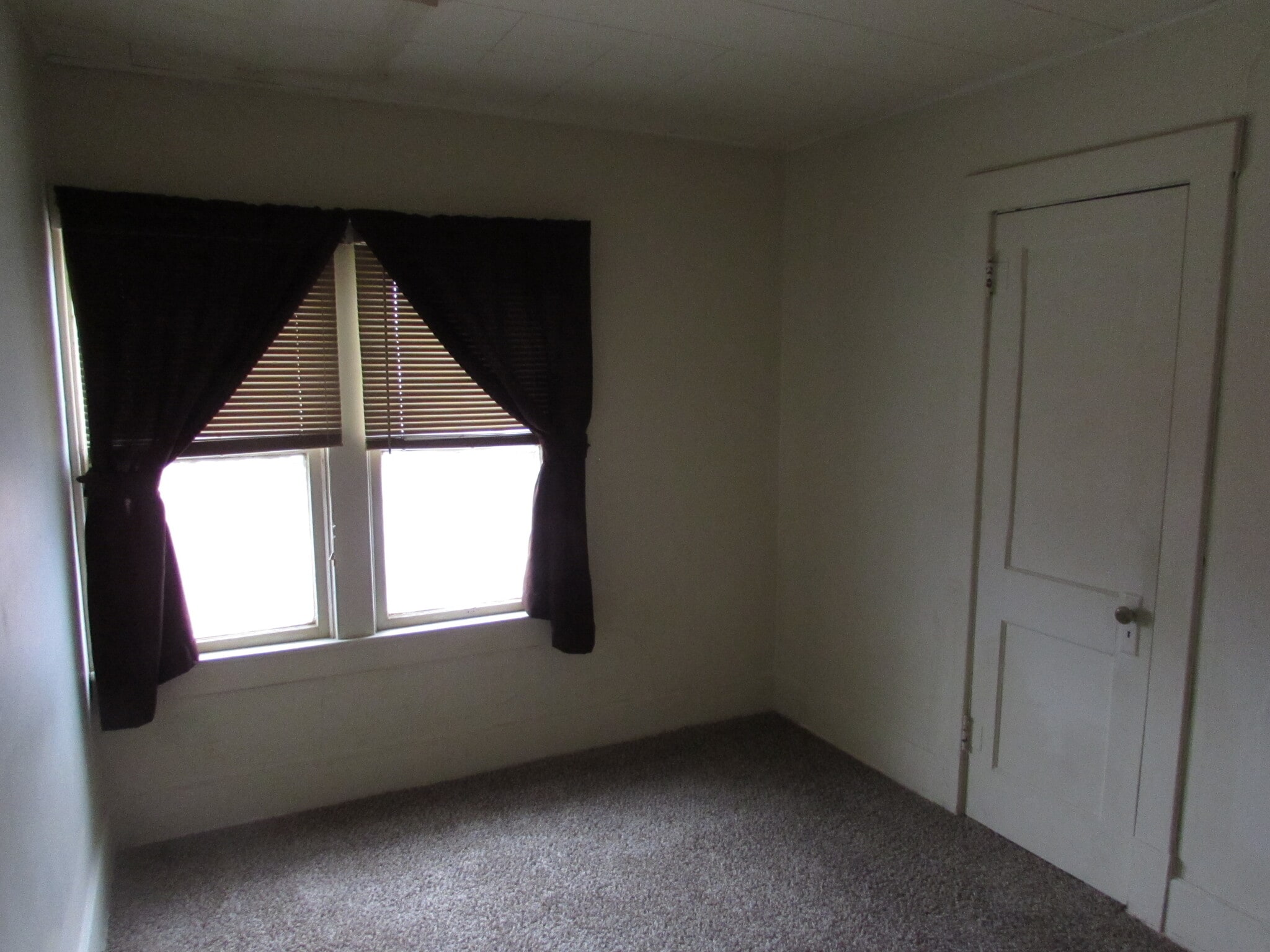 BEDROOM - and CLOSET - 716 E 4th Ave