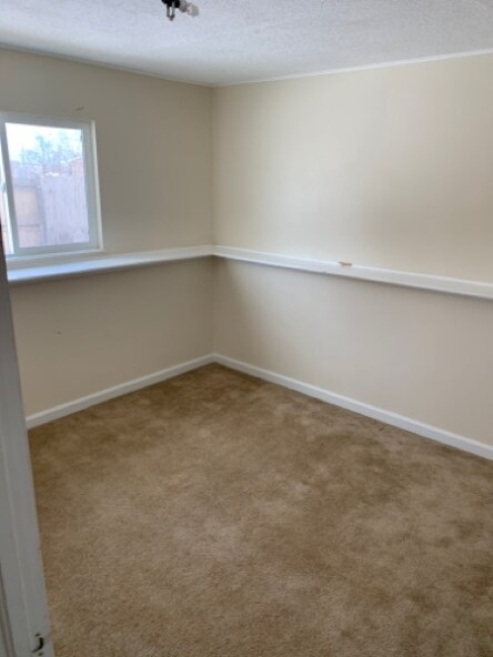 Building Photo - 8526 S Flower St