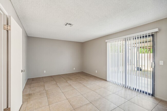 Building Photo - 31635 Avenida Maravilla