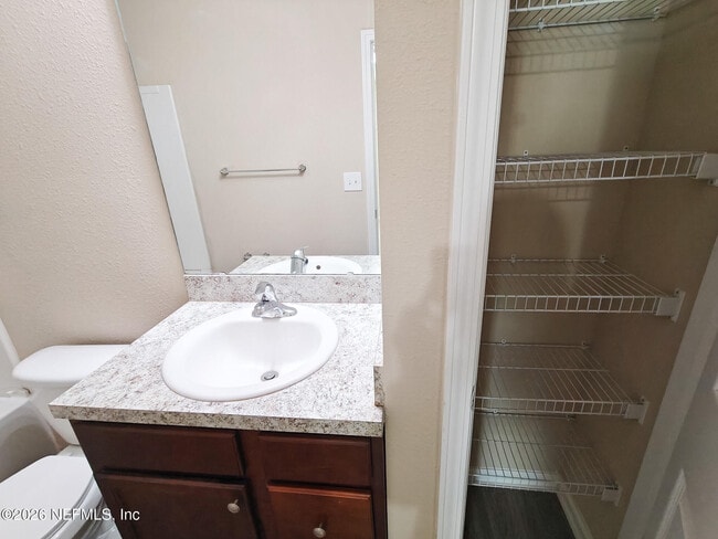 Building Photo - 8444 Hewitt St