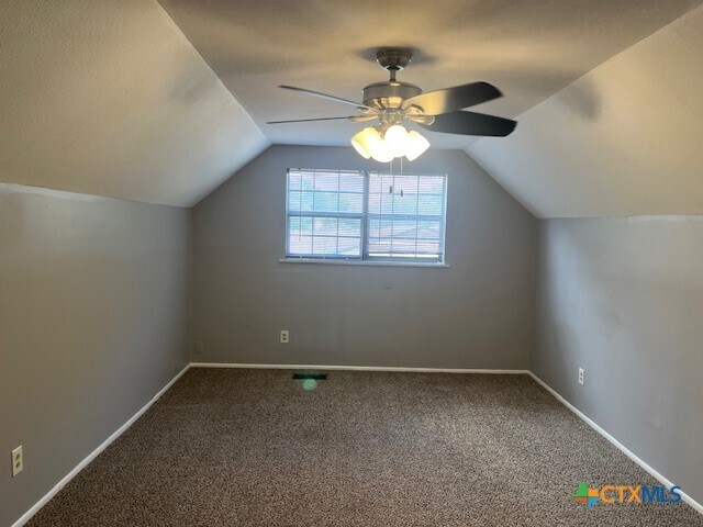 Building Photo - 1306 Carnation Ln