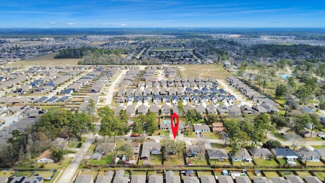 Building Photo - 23927 Verngate Dr