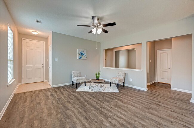 Building Photo - 26123 Parkman Grove Dr