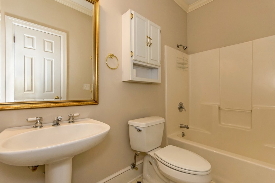 Bathroom - 41 Main St