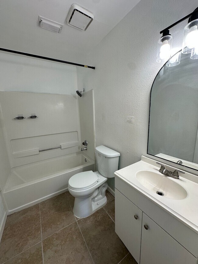 Building Photo - 3122 Opal Fld Dr