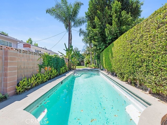 Building Photo - 5463 Katherine Ave