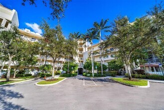 Building Photo - 3600 Oaks Clubhouse Dr