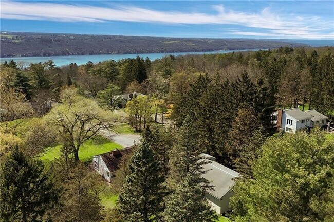 Building Photo - 213 Highgate Rd