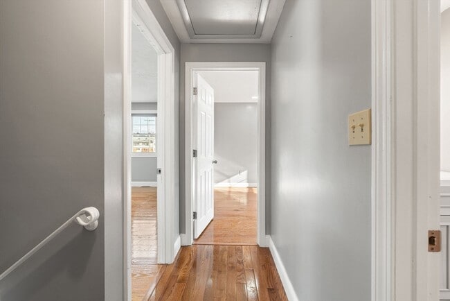 Building Photo - 70 W High St