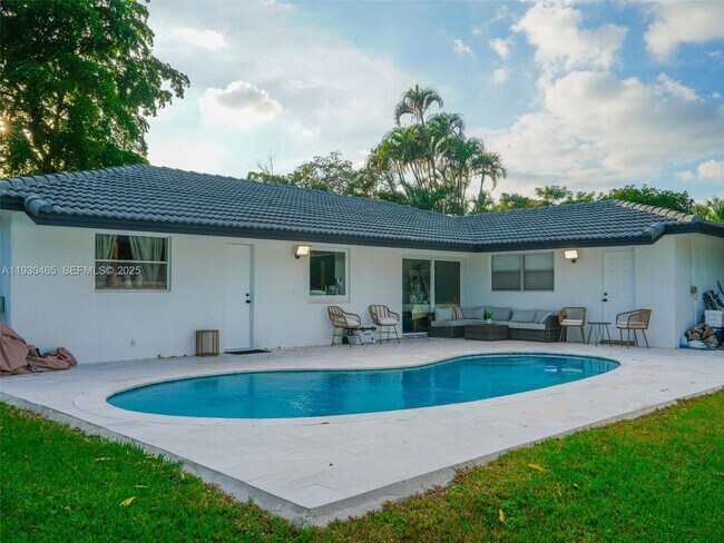 Building Photo - 7951 NW 37th Dr