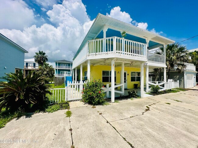 Building Photo - 5737 Rudolph Ave