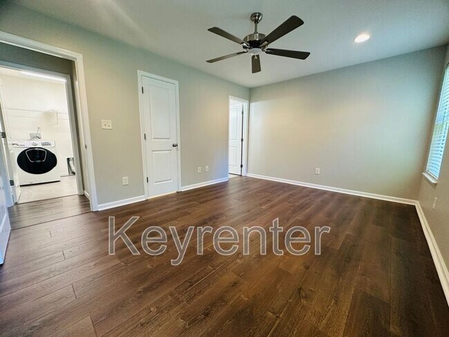 Building Photo - 6335 Altacrest Ln