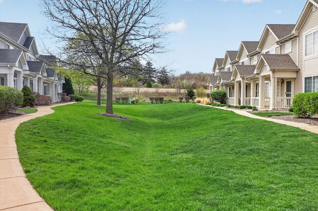 Building Photo - 644 Lincoln Station Dr