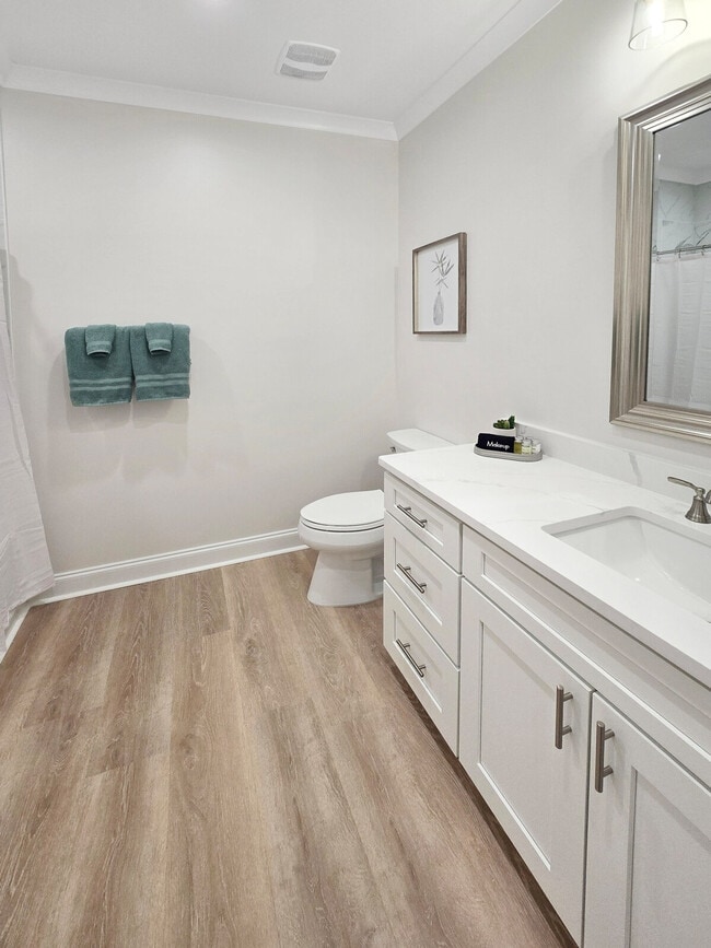 Building Photo - 996 Beach Blvd W