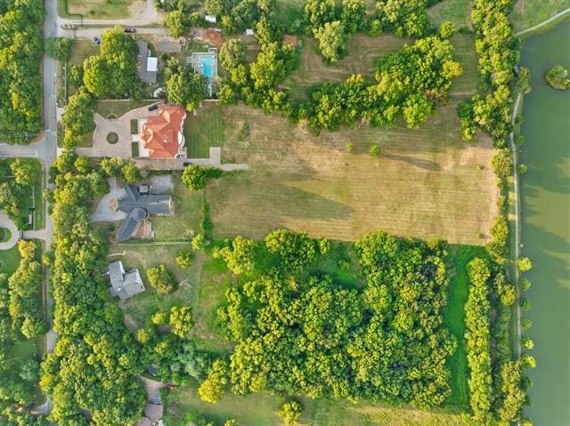 Building Photo - 8542 Meadowbrook Dr