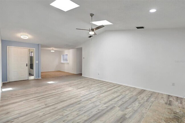Building Photo - 107 Parkside Colony Dr