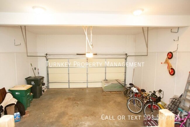 Building Photo - 14205 Longtree Dr