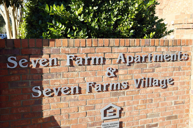 Building Photo - Seven Farms