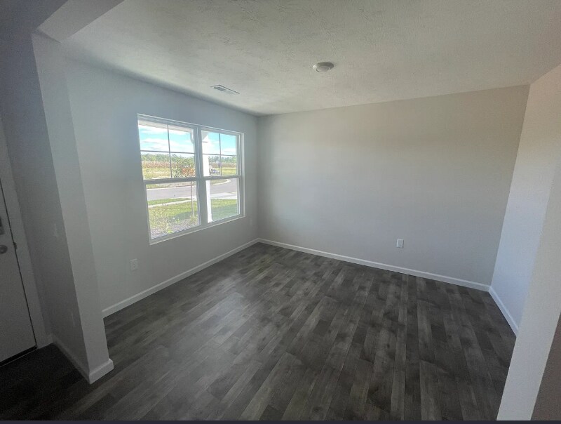 Building Photo - 905 Brubaker Dr