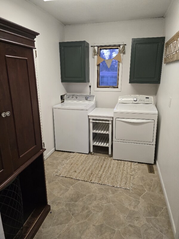 Building Photo - 120 Berthold St