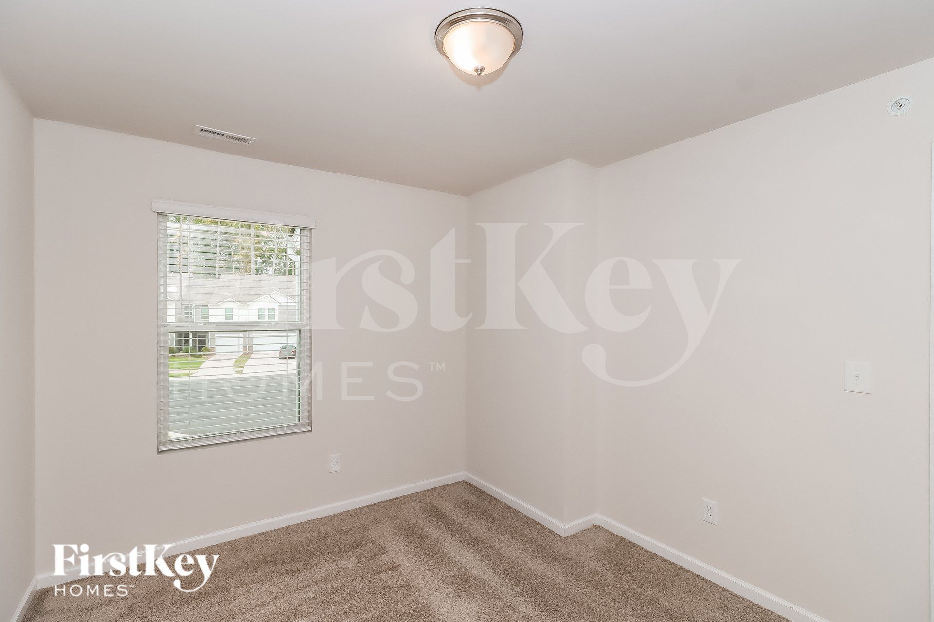 Building Photo - 9422 Village View Ct NW