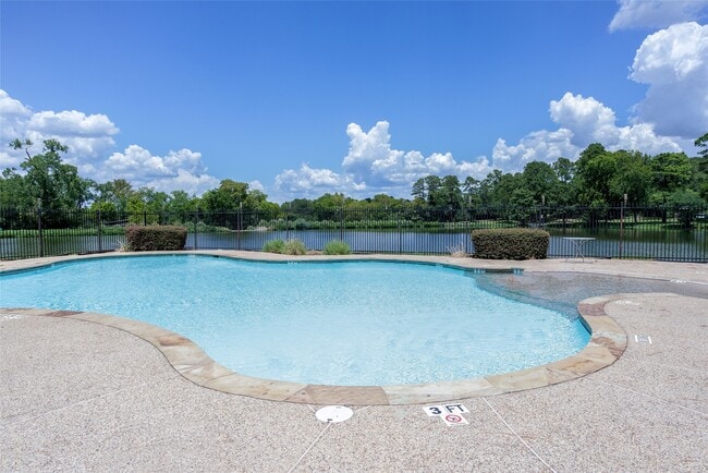 Building Photo - 1441 Chapparal Rd