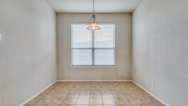 Building Photo - 712 Whitemarsh Dr
