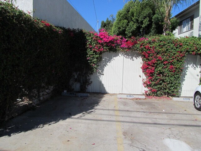 Building Photo - 317 7th Ave