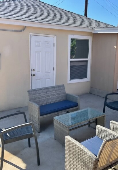 Building Photo - 4346 Keeler Ave