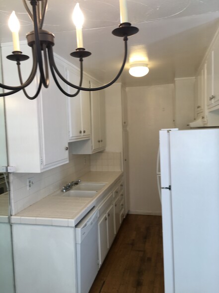 kitchen - 1012 7th St