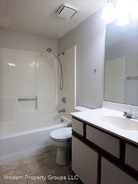 Building Photo - 2 br, 2 bath House - 527 Huntridge Dr