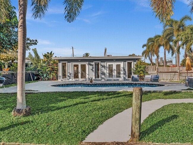 Building Photo - 4416 SW 35th Ave