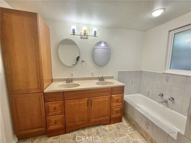 Building Photo - 61 E Orange Grove Ave